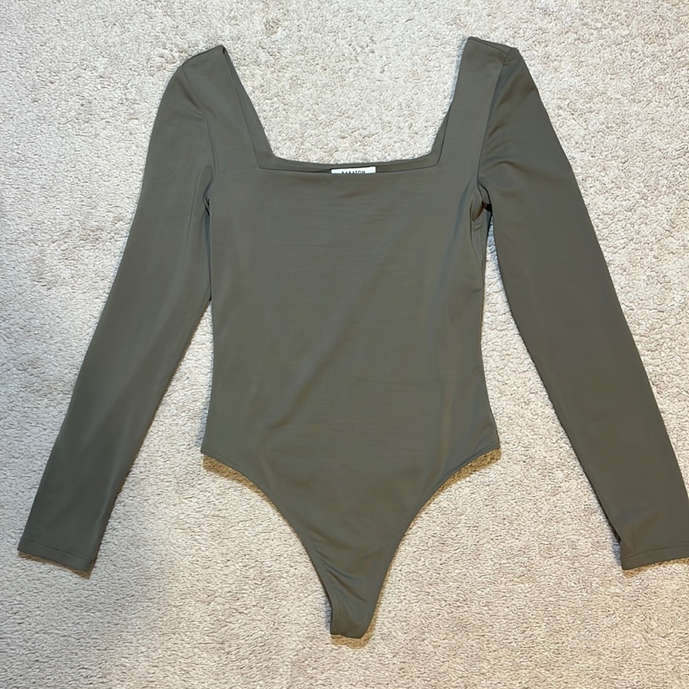 Aritzia Babaton Contour Long Sleeve Bodysuit in Olive Leaf Green